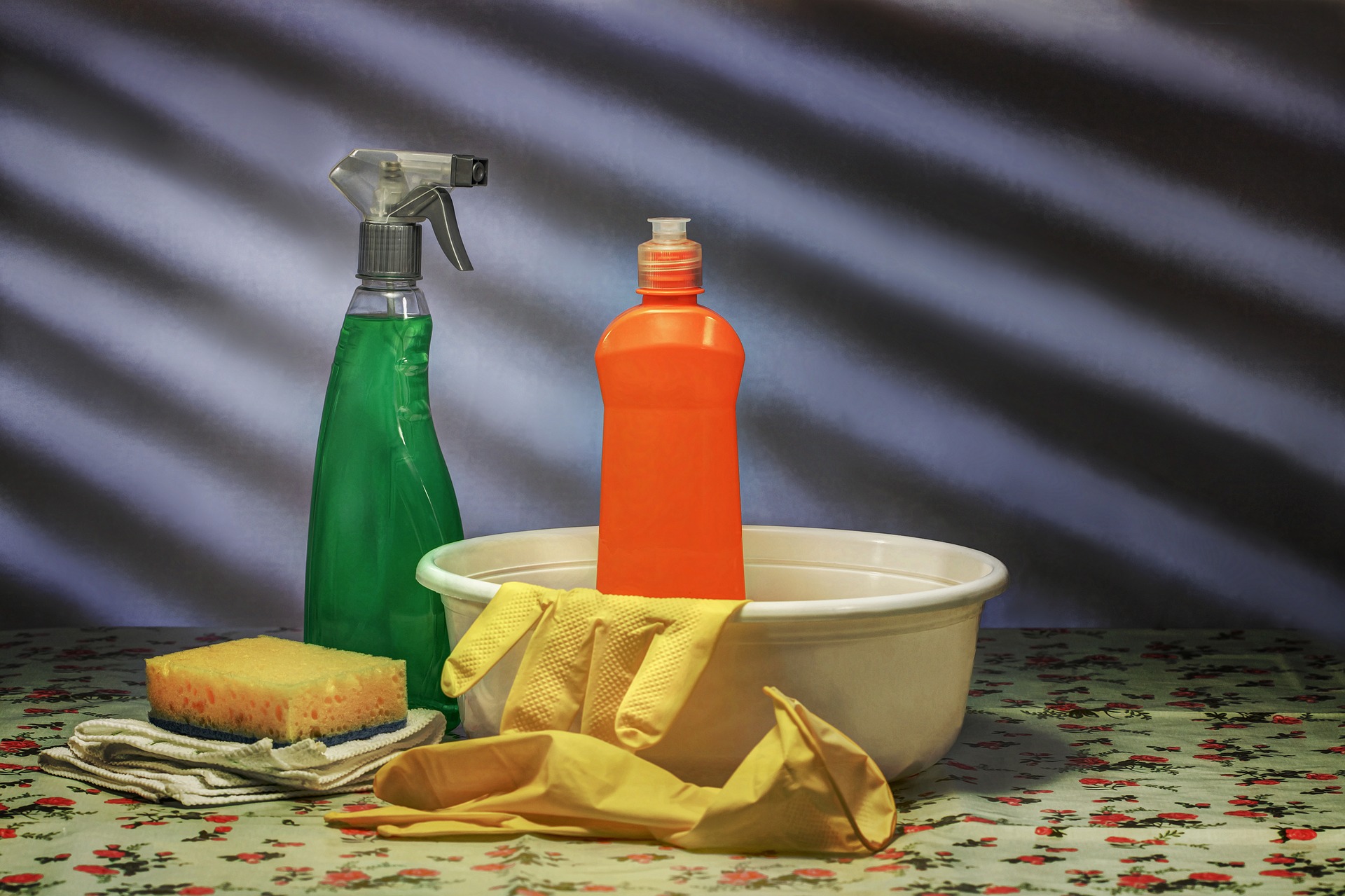 Cases of poisoning by household items